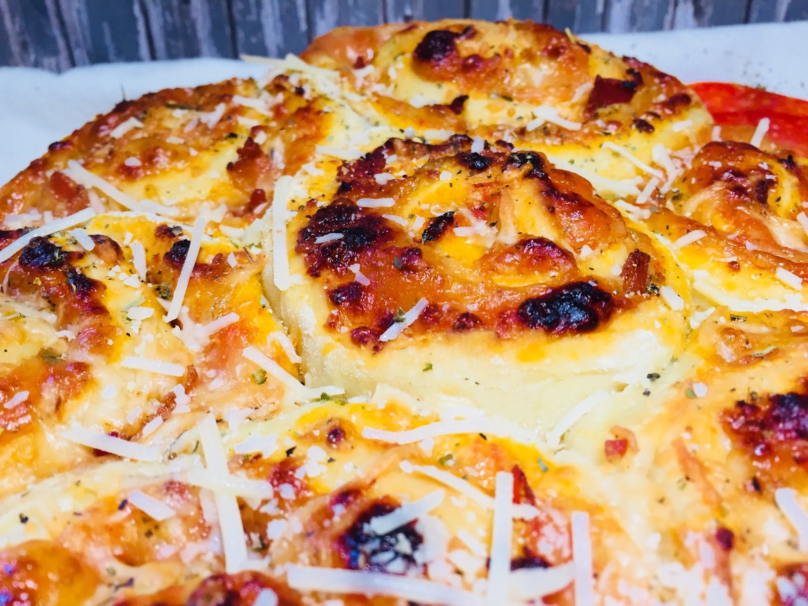 Pepperoni Bacon Pizza Rolls