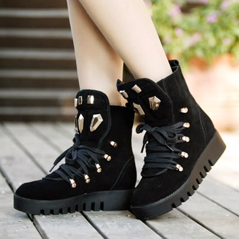√ 45+ Model Sepatu Wanita Ala Korea Style Anak Muda 2021, Paling Keren