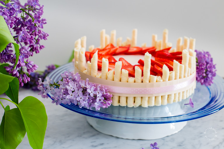 Berry Charlotte with the Softest and Fluffiest Cake Layer