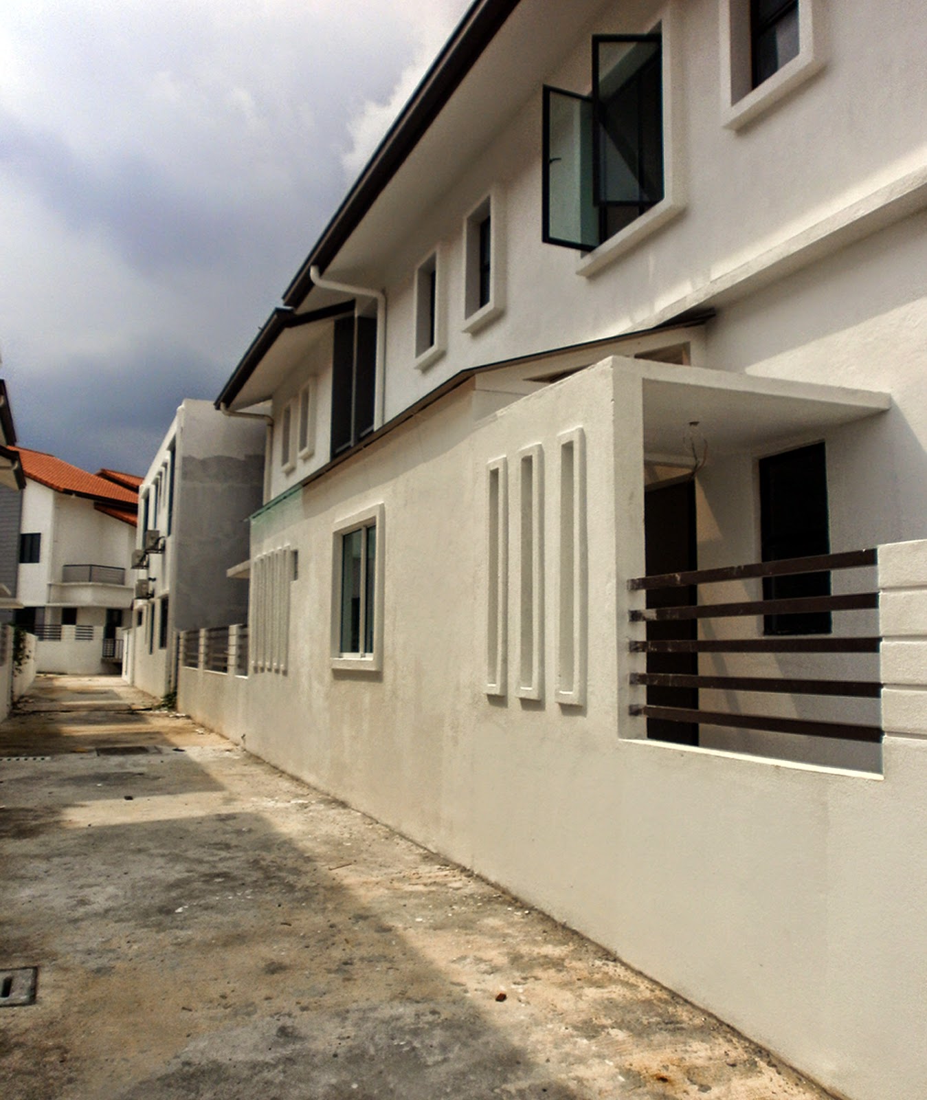 Barkath Builders Rekaan Dalaman Rumah 2 Tingkat Semi D Alam Impian Selesai Pembinaan Ruang Dapur Belakang Rumah Rekaan Keseluruhan