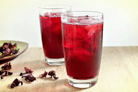 Agua de jamaica con perejil para adelgazar