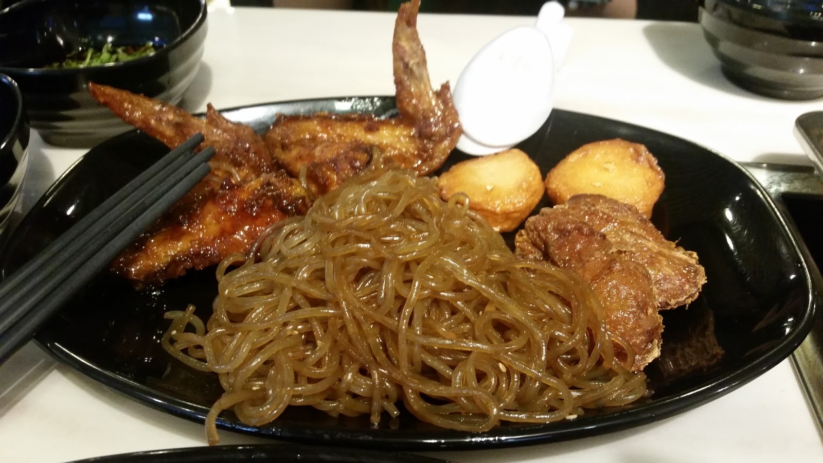 Food Review Goro Goro Steamboat and Korean Buffet JtheJon