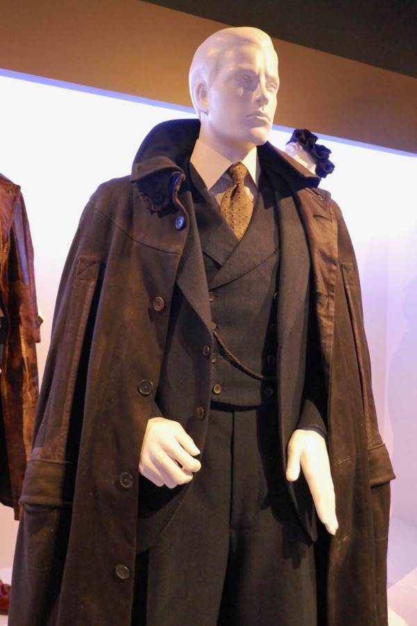 Hollywood Movie Costumes and Props: Murder on the Orient Express movie ...