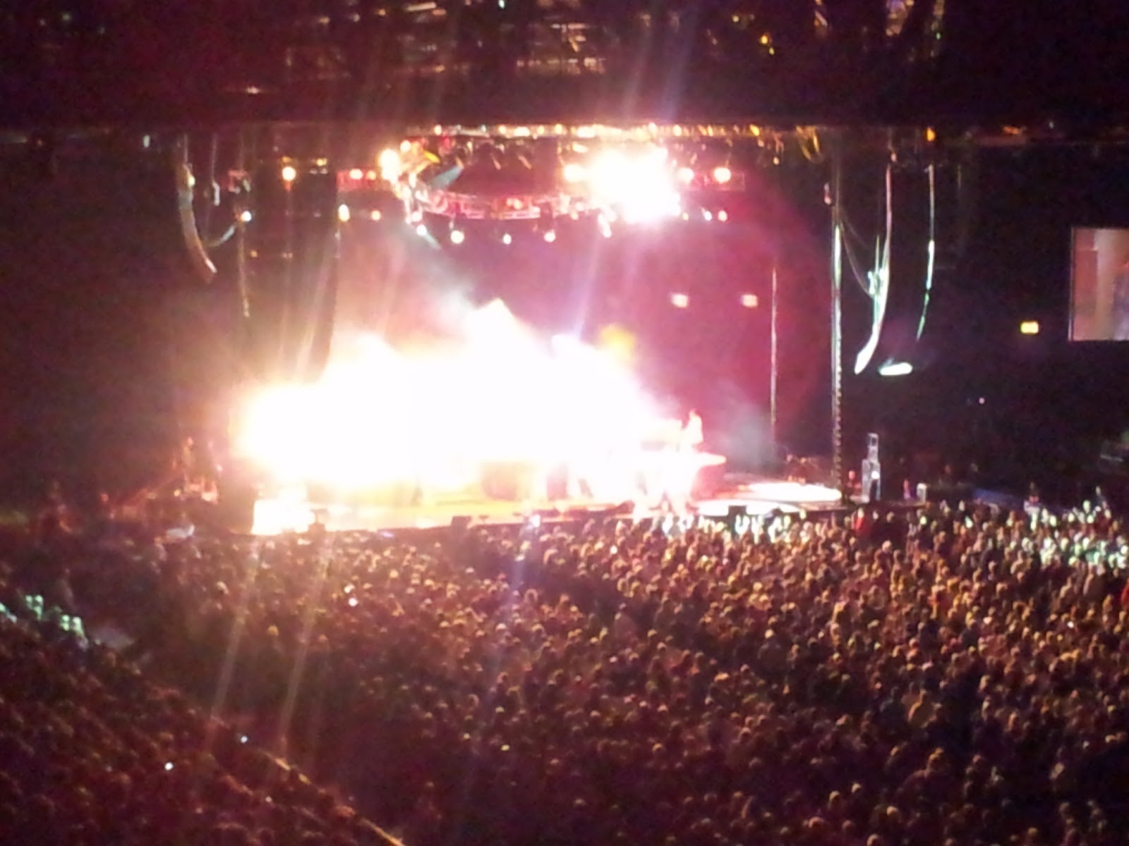 Black Ribbon Reviews Meat Loaf LIVE Last Bat Out! Birmingham NEC