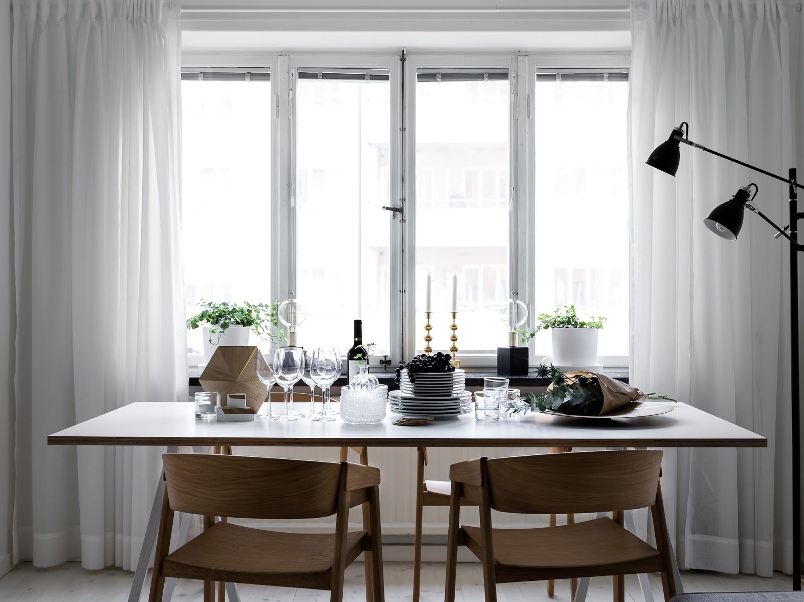  Scandinavian White Interior 