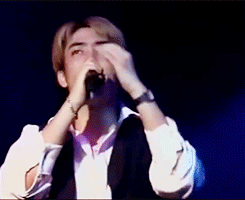 주머니 하트 날리는 아이돌 은지원gif | 인스티즈