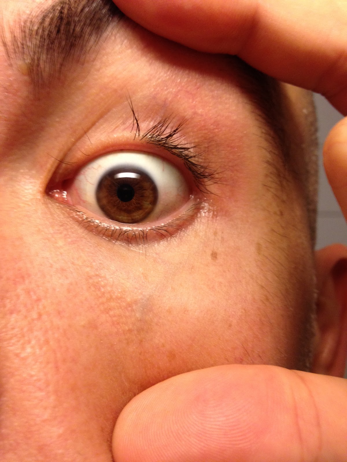 подстриженные ресницы. растут ли ресницы после выдергивания. выдернула нарощенные ресницы. что будет если вырвать ресницы. снятие ресниц.