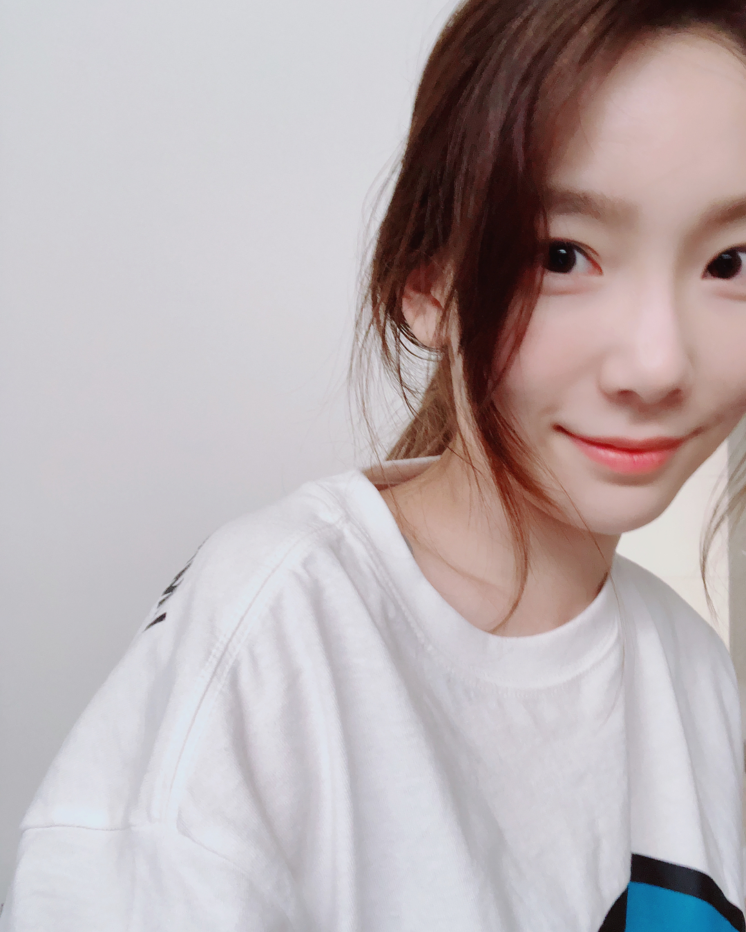See the adorable selfies from SNSD TaeYeon! - Wonderful Generation