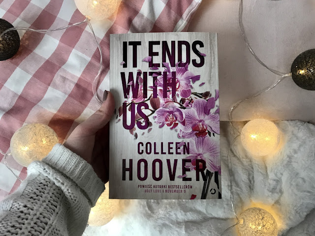blondie book lover: IT ENDS WITH US / COLLEEN HOOVER
