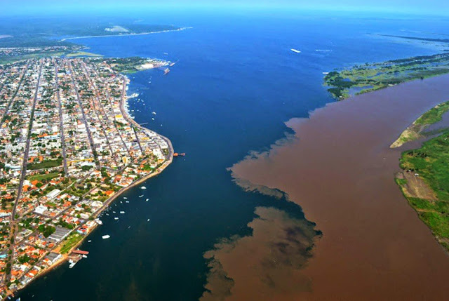 encontro das águas do Rio Amazonas com o Tapajós - Santarém – Pará