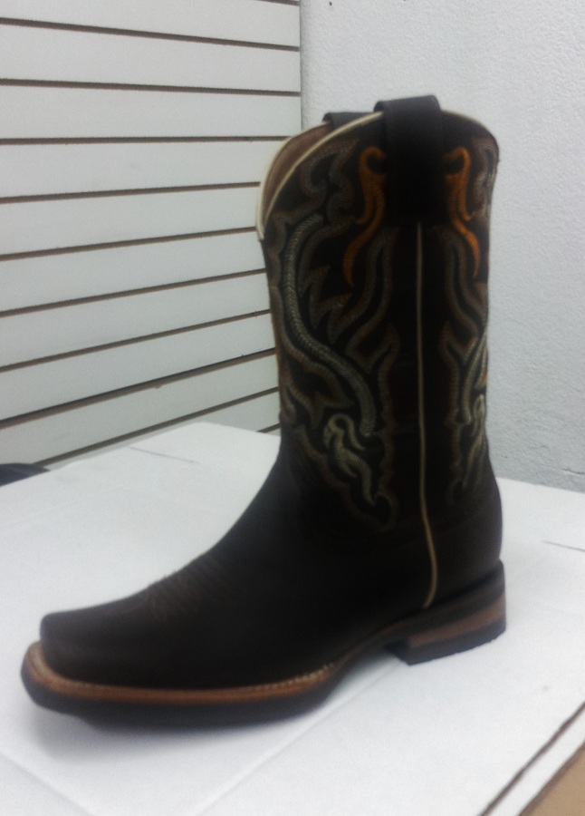 LEONBOOTS: BOTAS RODEO CAFE