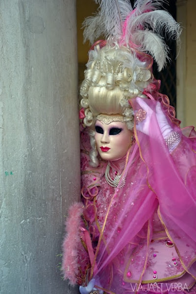 Disfraces en el Carnaval de Venecia, Italia. Foto de Viaja et verba
