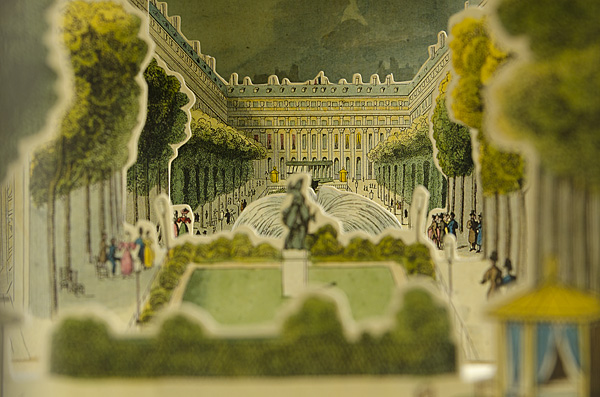 The tunnel book of Palais Royal, Paris