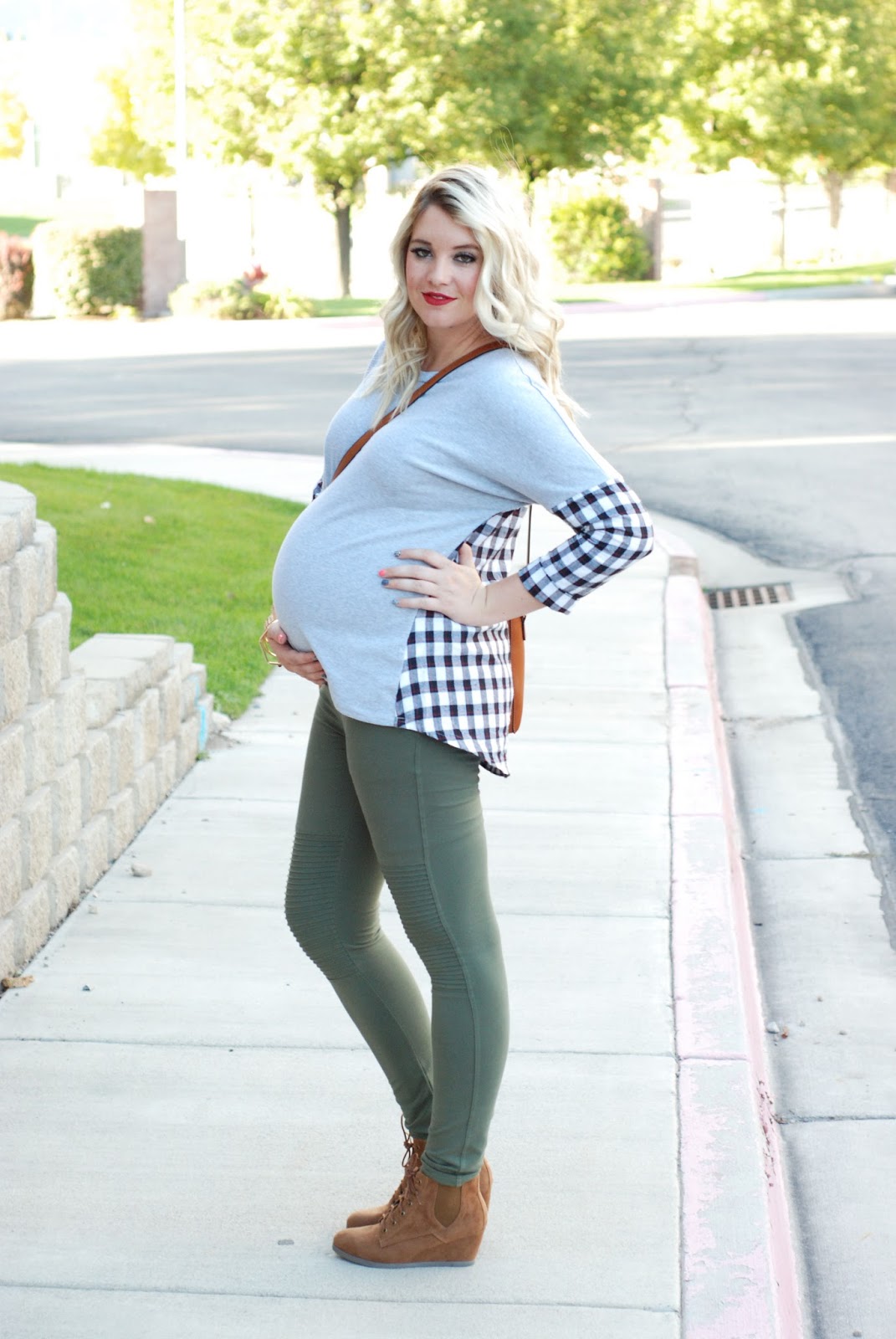 Plaid Shirt, Fall Outfit, Maternity Outfit, Pregnant Style