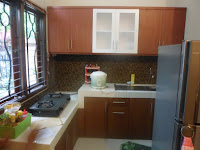 Almari Dapur Kitchen Set Kuat Menggantung di Dinding - Furniture Semarang 