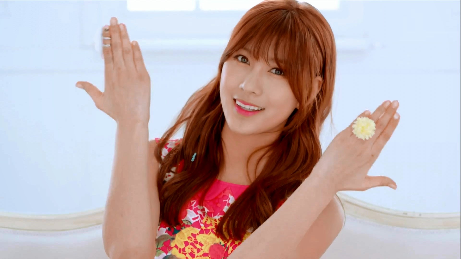 Apink Mr. Chu MV από το 4ο mini album Pink Blossom (+whoiswho) I