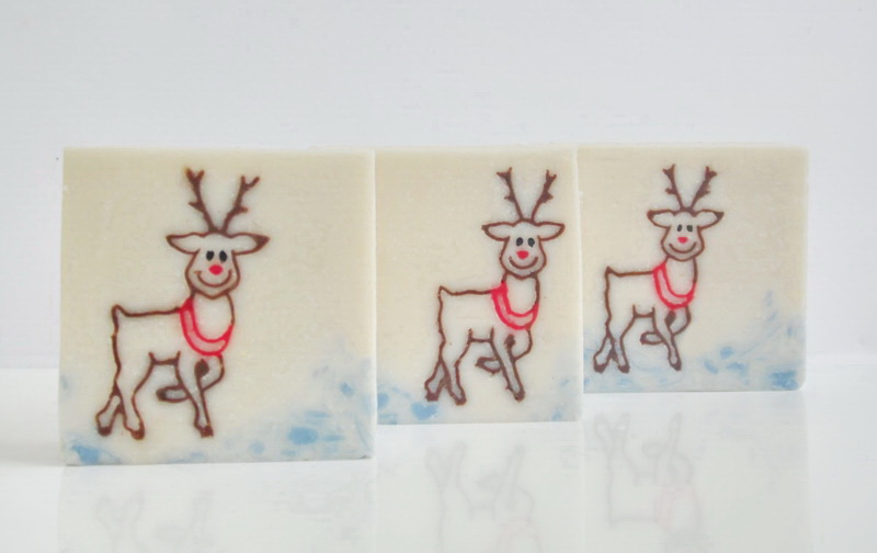 Любимый олень. Мыло олень. Олень из мыла. Мыло ручной работы олень. Мыло Олененок ручной работы.