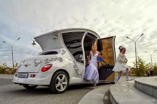 Amazing Arts: Chrysler PT Cruiser Limousine For Weddings In Russia