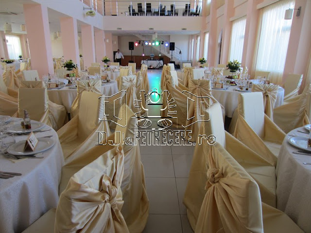 Petrecere de nunta - New Green House - Titu, Dambovita - DJ CRISTIAN NICK - 0768788228 Petrecere de nunta - New Green House - Titu, Dambovita - DJ CRISTIAN NICK - 0768788228