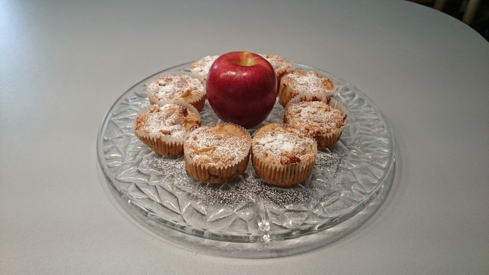 Julia still bakes...: Apfel-Marzipan-Zimt Muffins