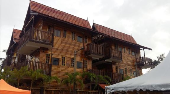 Kampong Pinang Sebatang Chalet Pengkalan Balak Melaka. Kampong Pinang Sebatang Chalet Pengkalan Balak Melaka.