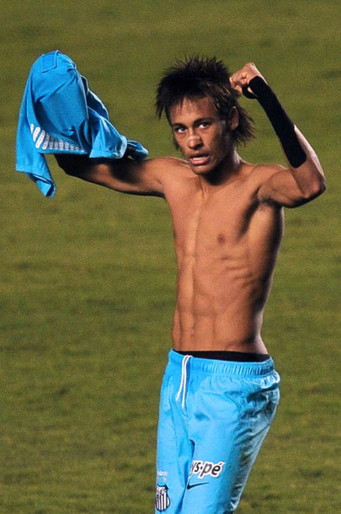 [Image: cristiano-ronaldo-538-neymar-takes-his-s...n-2012.jpg]