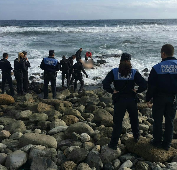 Mujer hallada muerta en la costa de Jinamar, Las Palmas de Gran Canaria Mujer hallada muerta en la costa de Jinamar, Las Palmas de Gran Canaria