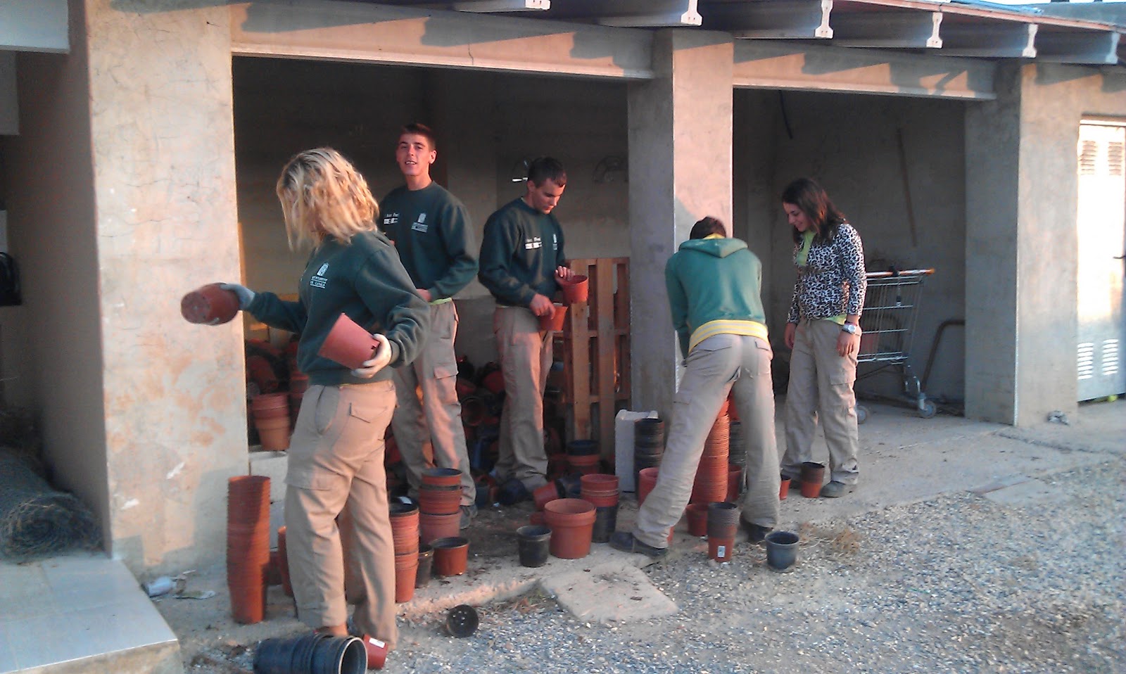 RECICLADO DE MACETAS ~ Escuela Taller La Lloca IV Canals