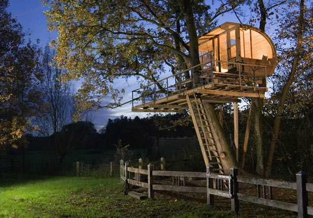 Suburban Camping Co.: living in the trees! {amazing treehouses}