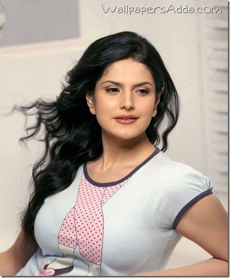 Co0l Fun Box Bollywood Actress Zarine Khan S New Pictures