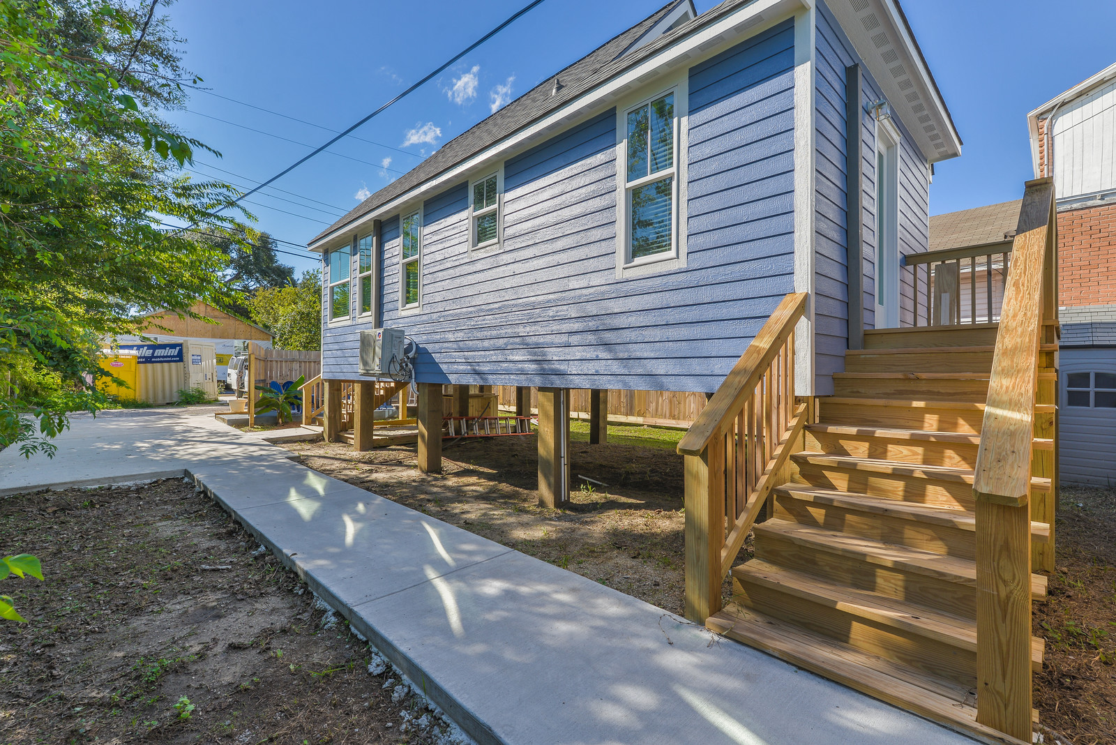 Plum Tiny House Galveston (Glamour Shots!)