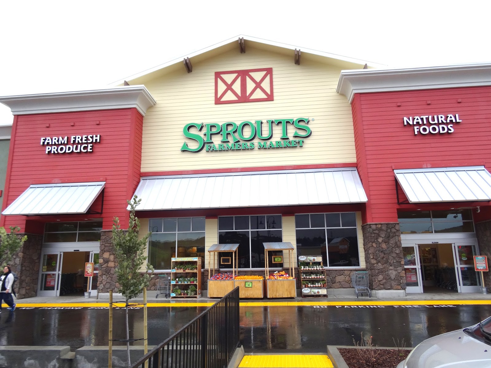 MAD MEAT GENIUS SPROUTS FARMERS MARKET STUFFED CHICKEN BREAST