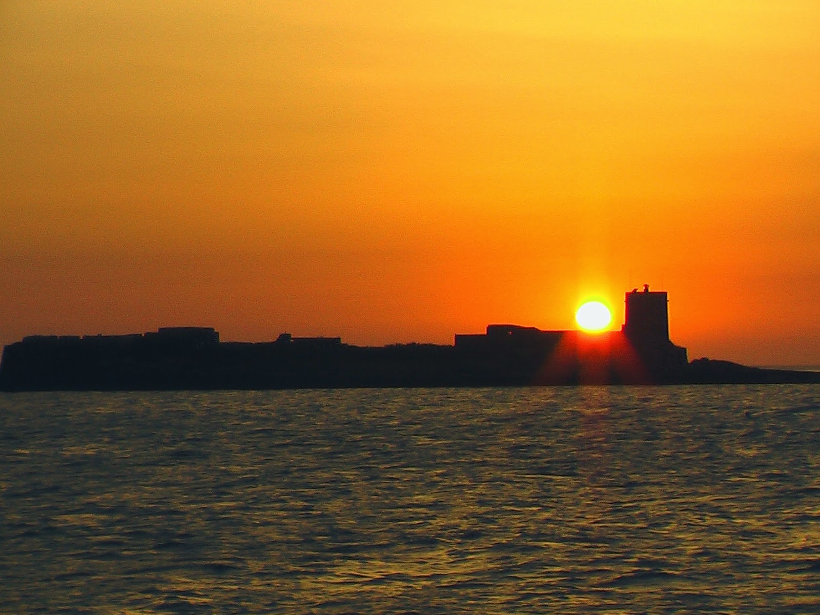Castillo de Sancti - Petri, Chiclana, de las playas más tranquilas de Cádiz