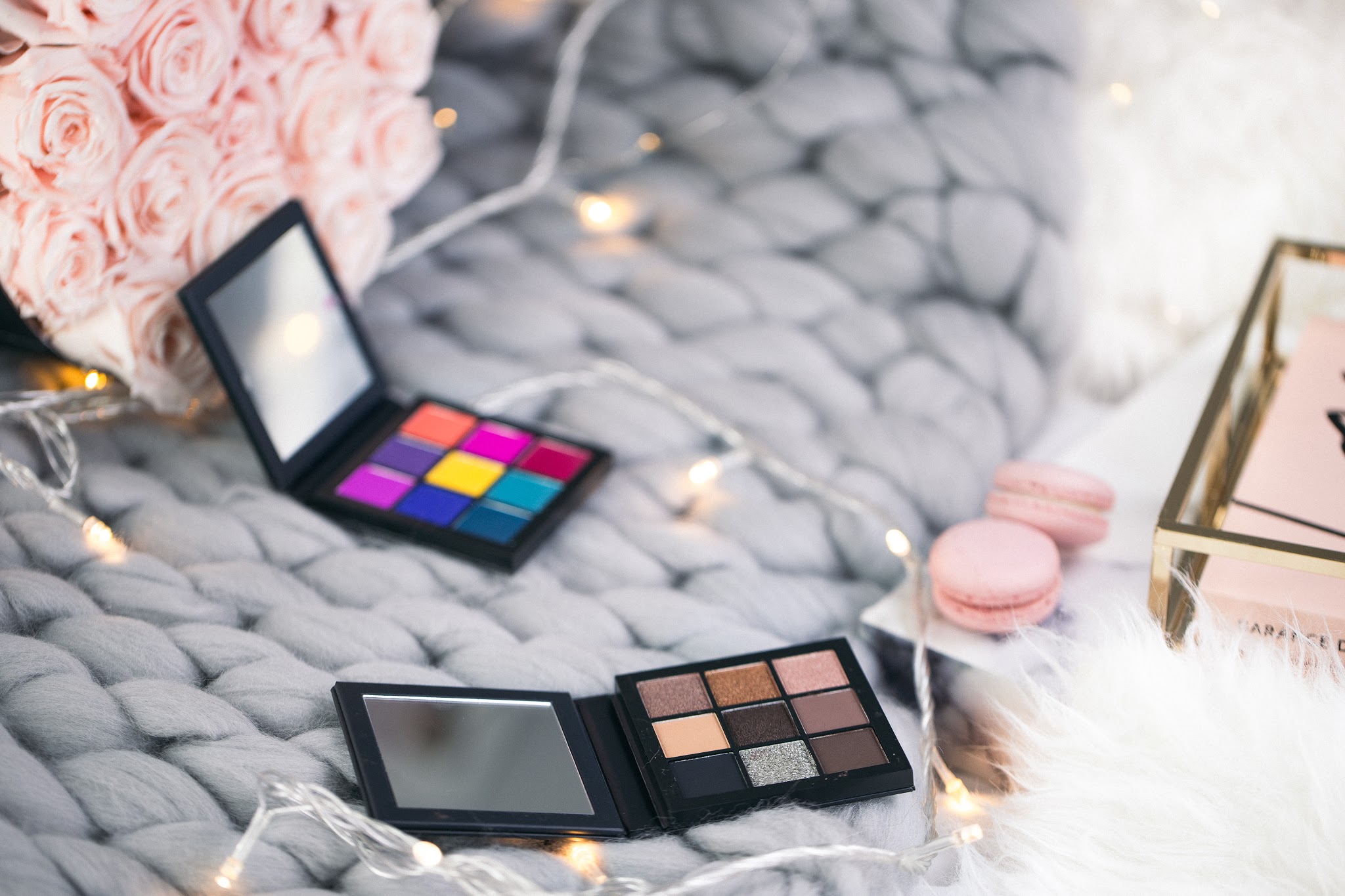 Huda Beauty Obsessions, palety Essentials: Electric i smokey | RECENZJA i MAKIJAŻ