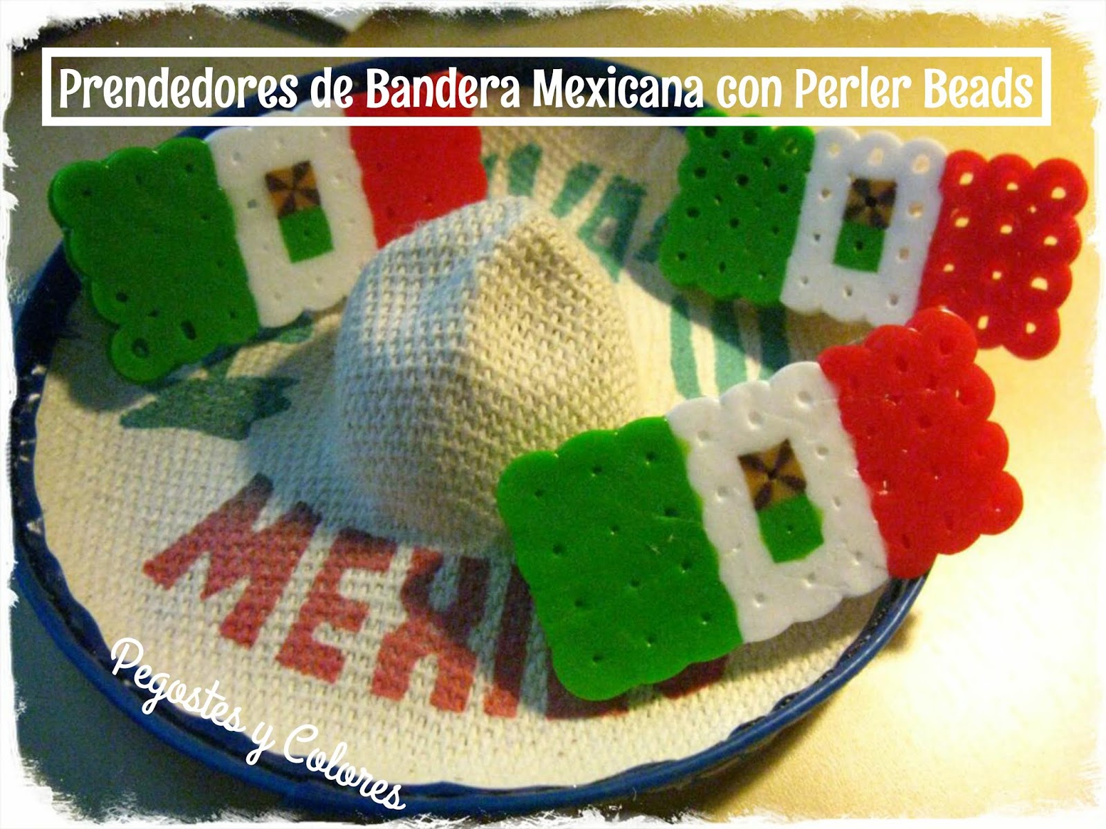 Pegostes y Colores Prendedores de Bandera Mexicana con Perler Beads