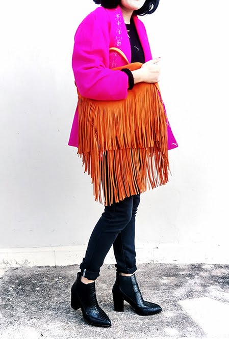 PINK AND ORANGE | STYLE PANORAMA:FASHION AND ILLUSTRATION BLOG FROM DHEERA JOSHI levis black jeans ,fringe shoulder bag