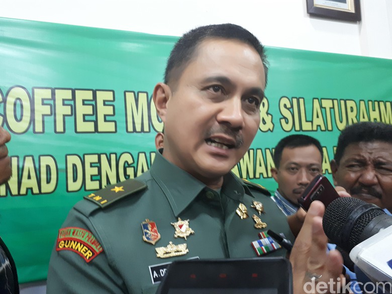 Image result for Kadispen TNI AD Brigjen Alfret Denny Tuejeh