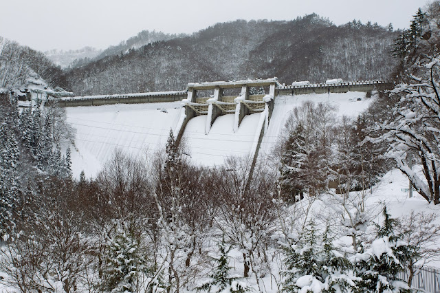 冬の須田貝ダム