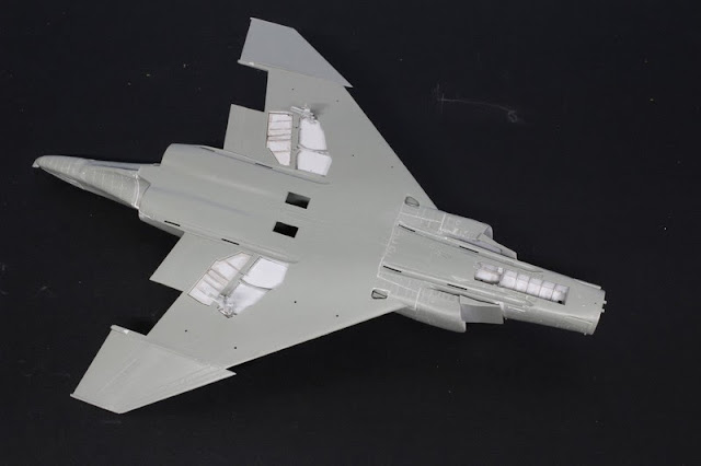 Montage pas à pas du F-4B Phantom II d'eduard au 1/48. F-4B Phantom II,Eduard 1/48, la mise en croix