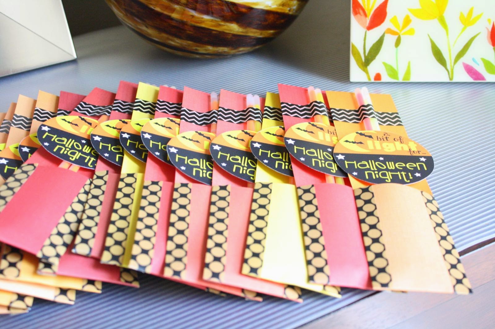 Love 2 Decorate: Glow in the Dark gifts - Treat for Halloween