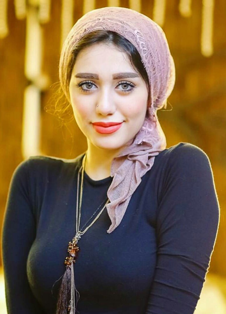 beautiful-egyptian-girls-bondage-city-club-windy