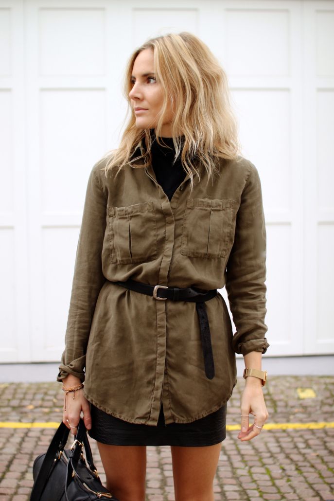 Khaki and black street style | Just a Pretty Style