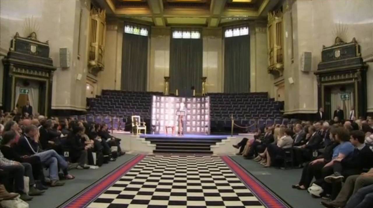 Agência de Imprensa Maçônica FM24h Dan Brown lançou seu livro no Grande Templo da Grande Loja Agência de Imprensa Maçônica FM24h Dan Brown lançou seu livro no Grande Templo da Grande Loja