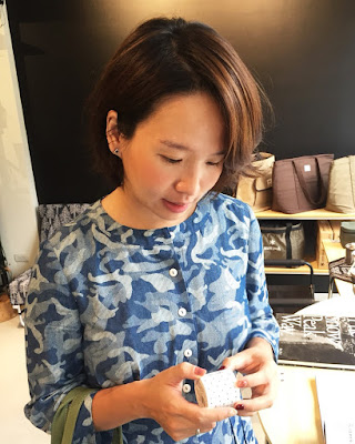 老幫手實穿海洋鯨魚開襟七分袖洋裝