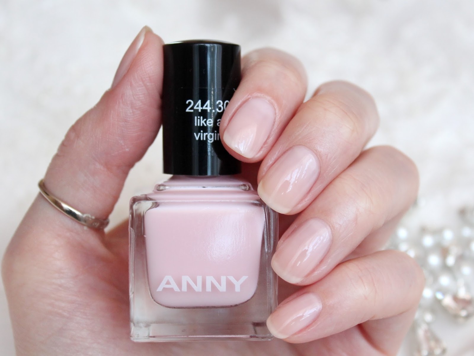 Anny запись. Anny 243.20. Лак Anny 304.70. Лак Anny 243.20. Лак Anny 301.50.