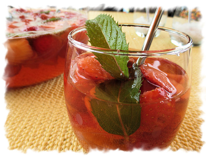 Krönelinchens Hobbys: Erdbeer-Minz-Bowle alkoholfrei