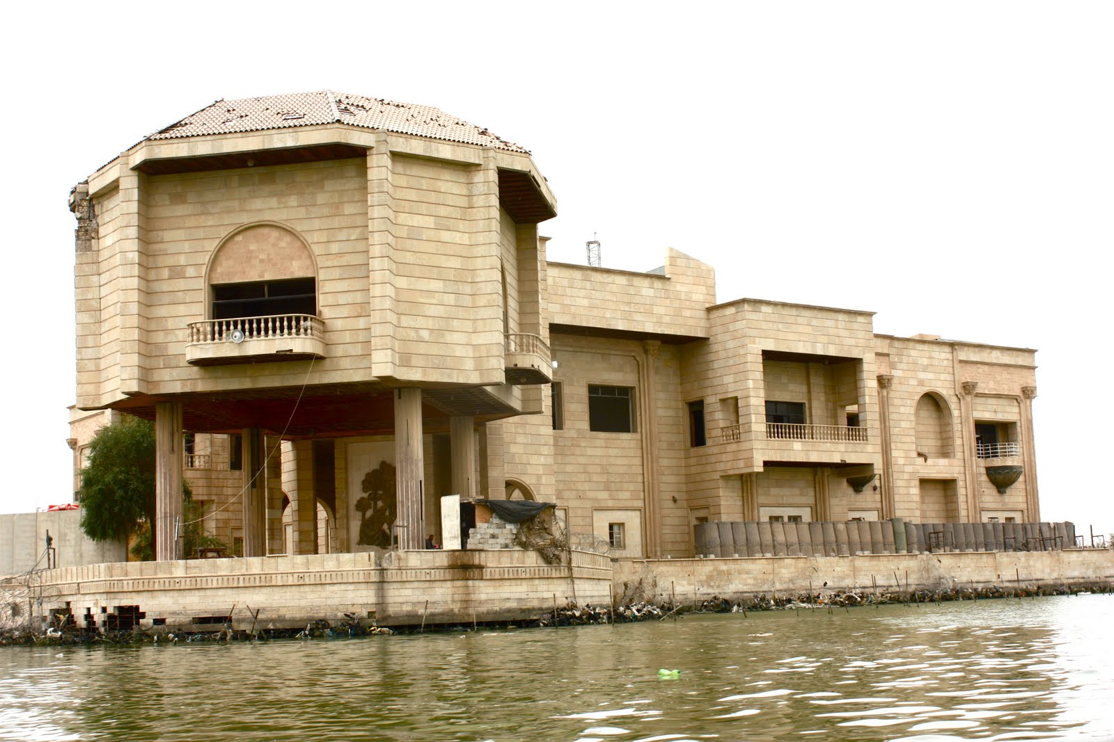 Al faw palace