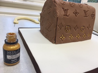 Caroline Makes.: How to Make a Louis Vuitton handbag cake