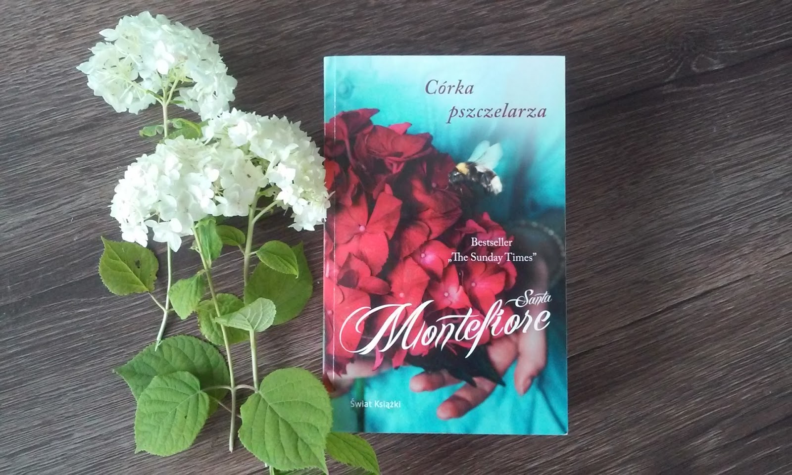 "Córka pszczelarza" Santa Montefiore