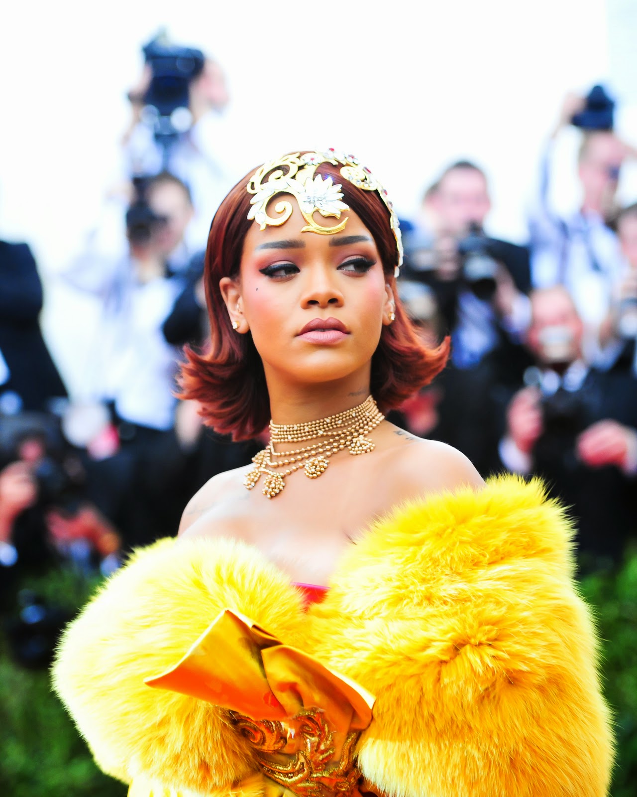 Rihanna Wearing Guo Pei Couture At 2015 Met Gala In New York City Photo